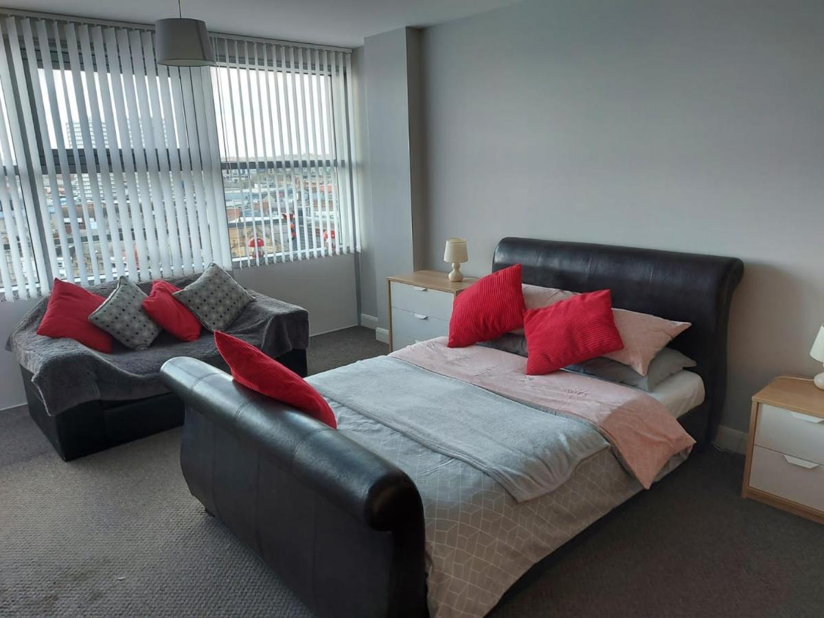City Centre Penthouse Apartment Sunderland  Buitenkant foto